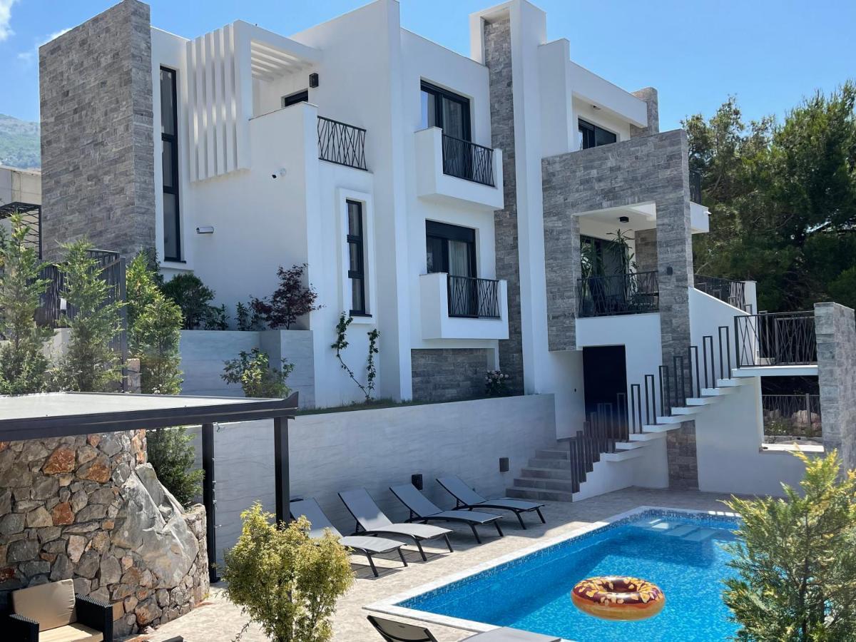 Villa Pine Bar Buitenkant foto