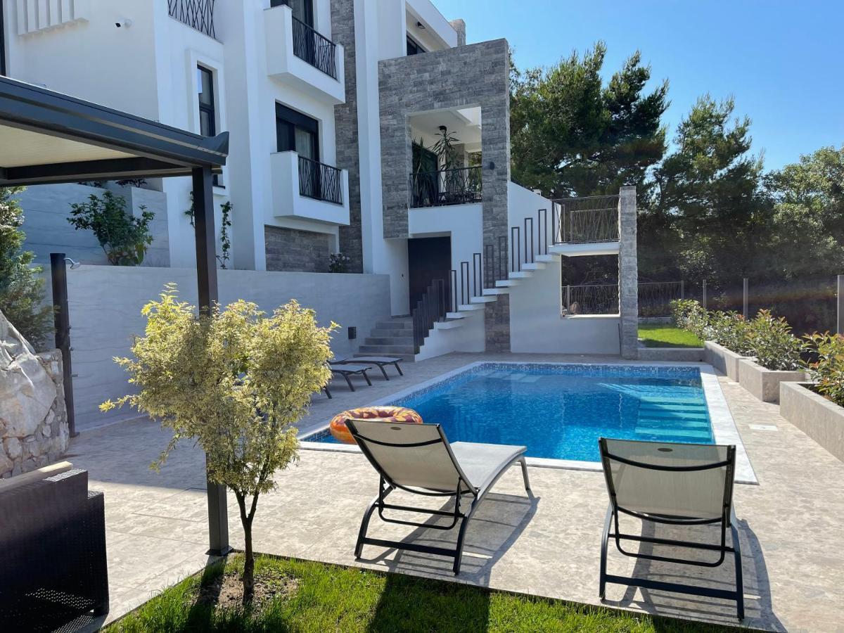 Villa Pine Bar Buitenkant foto