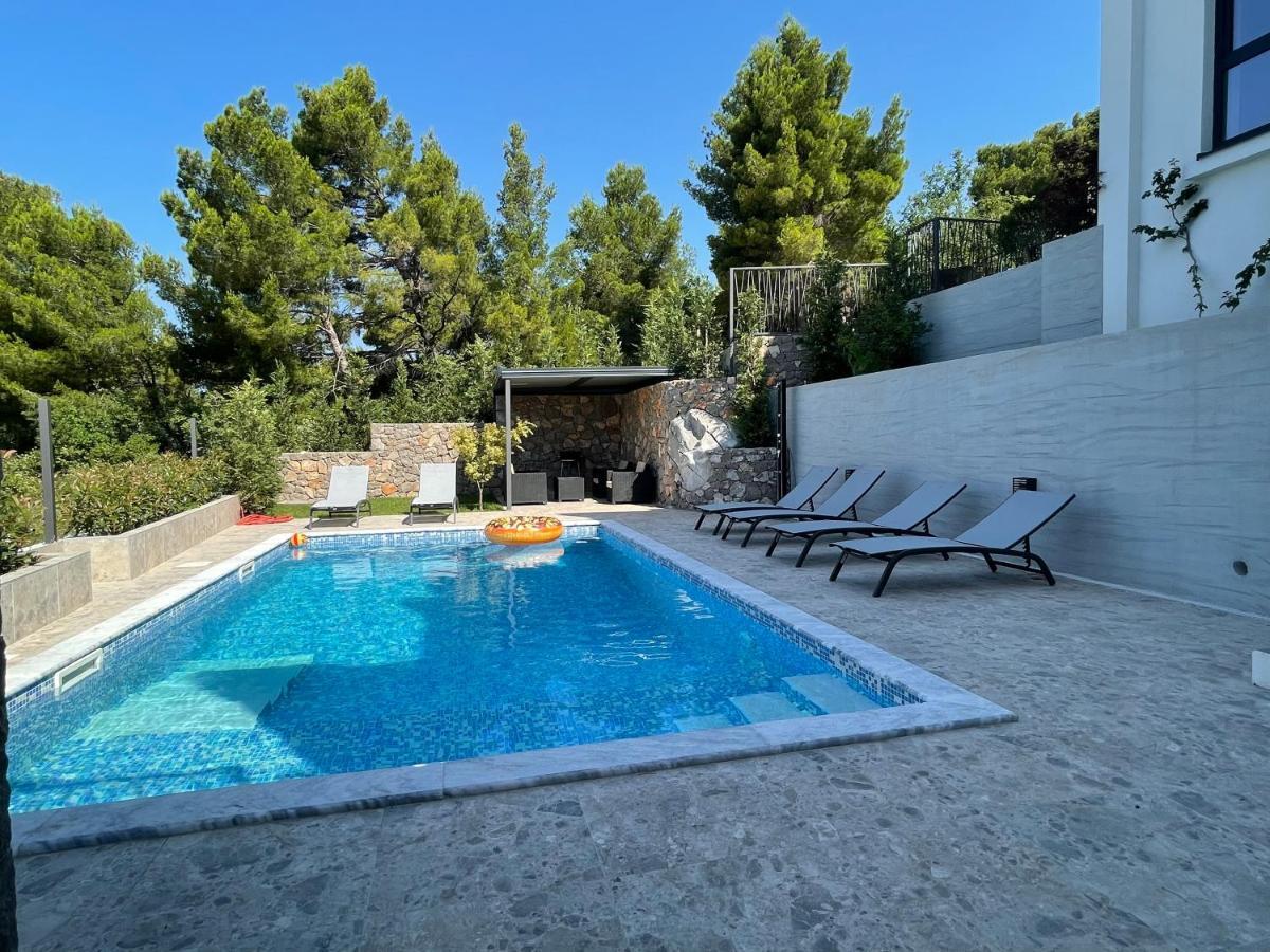 Villa Pine Bar Buitenkant foto