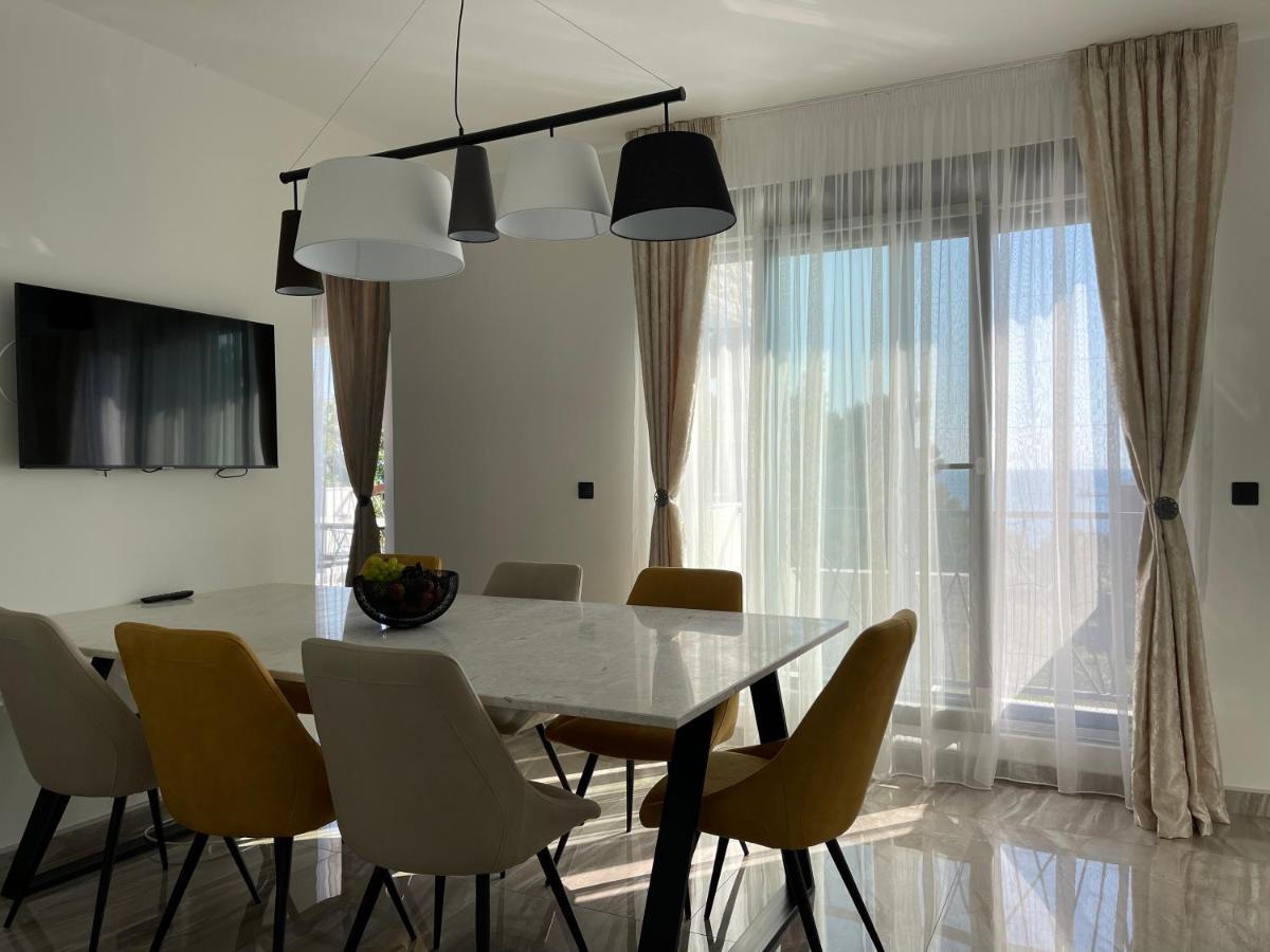 Villa Pine Bar Buitenkant foto
